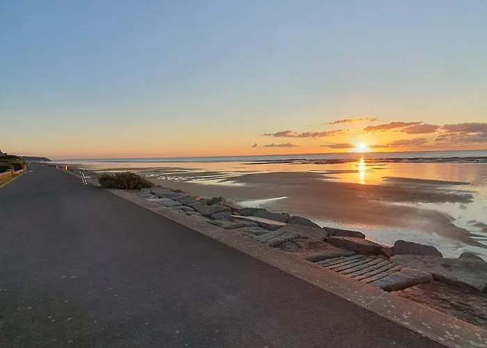 Holidayvilla50mfrombeach Villadevacancesplage A50m *